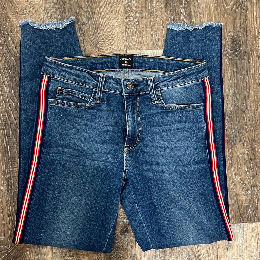 Just Black Skinny Jeans with Stripes on Side size 29